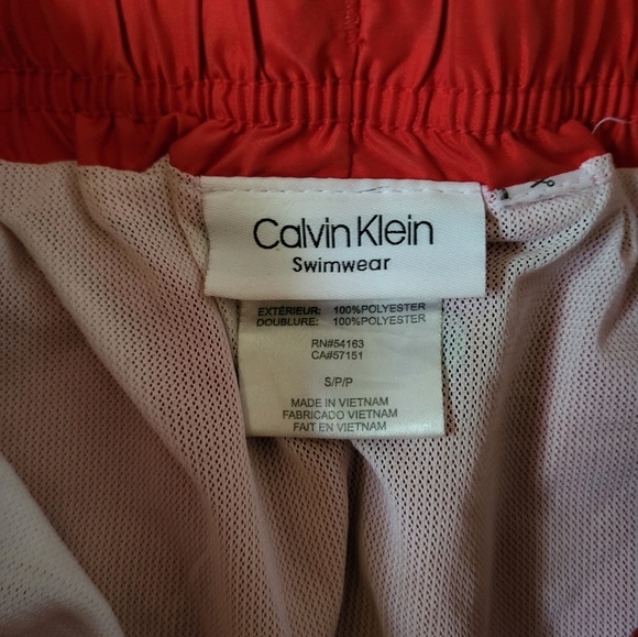 Calvin Kline - Picture 2 of 3
